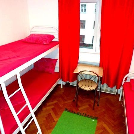 Hostel Kreshatik Kiev Ngoại thất bức ảnh