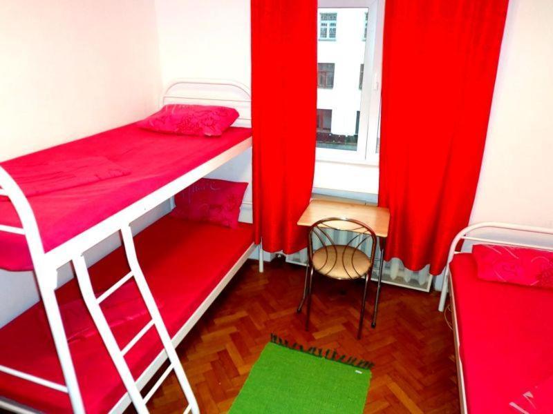 Hostel Kreshatik Kiev Ngoại thất bức ảnh